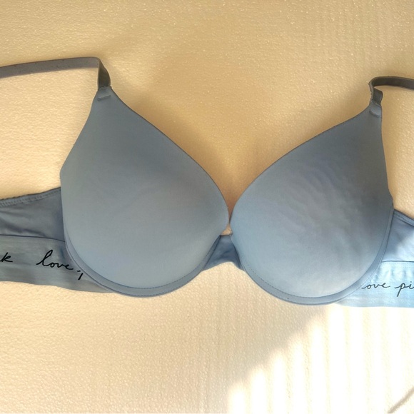 PINK Victoria's Secret Sky Blue Bra - Picture 1 of 4